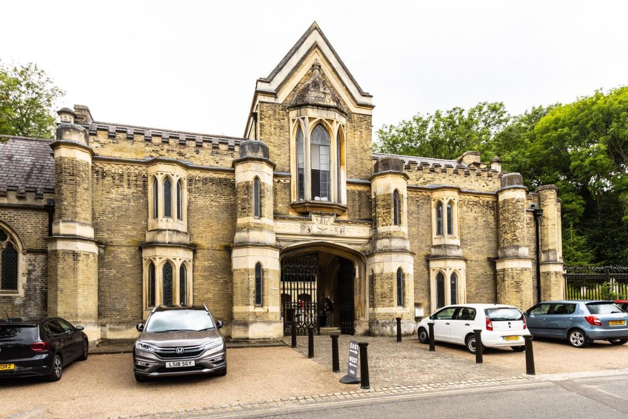 The London Secret, 1 Bed Flat With Patio - Zone 2 Apartment Exterior photo