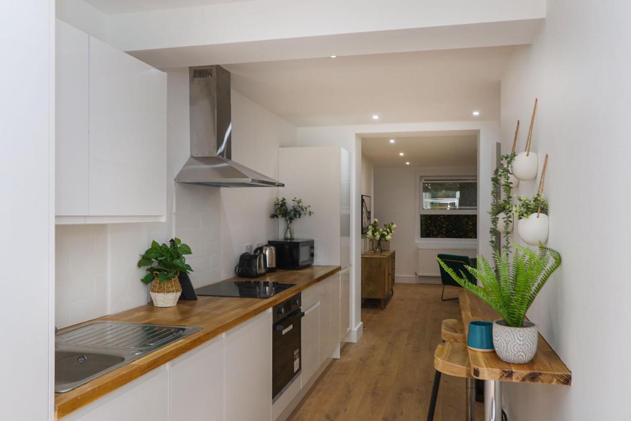 The London Secret, 1 Bed Flat With Patio - Zone 2 Apartment Exterior photo